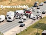 В микрорайоне Суворовском в Ростове произошло массовое ДТП