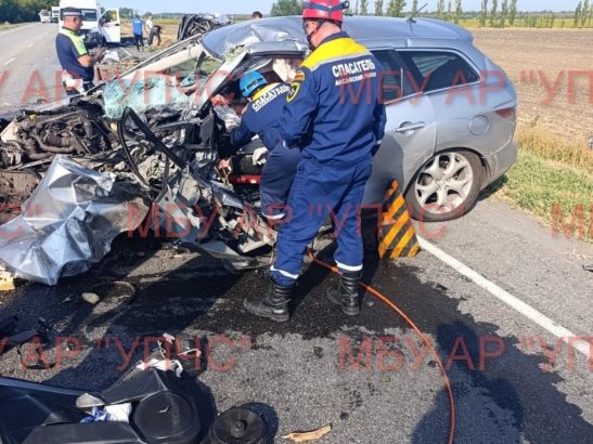 В Аксайском районе двое пострадали в аварии