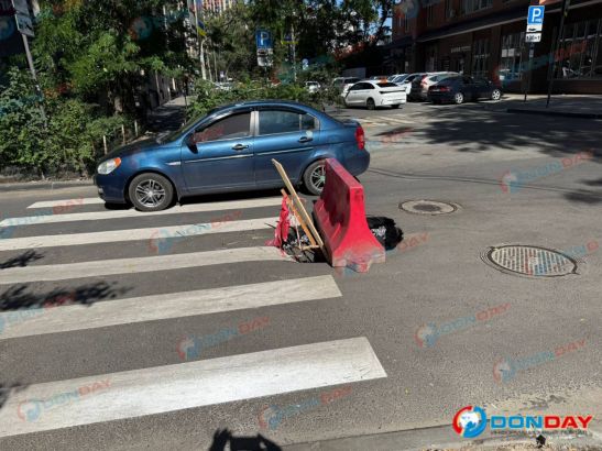 В центре Ростова образовался новый провал на месте, где провалился мусоровоз