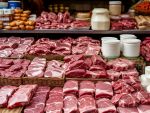 Аналитики выяснили, где в Ростовской области самые дорогие мясо и молочные продукты