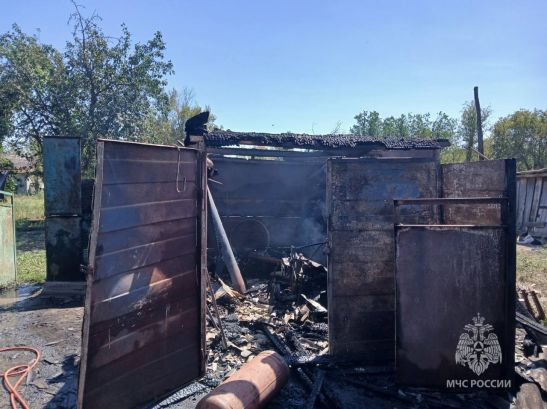 На Дону подросток получил ожог ноги, выкинув окурок рядом с баллоном горючего