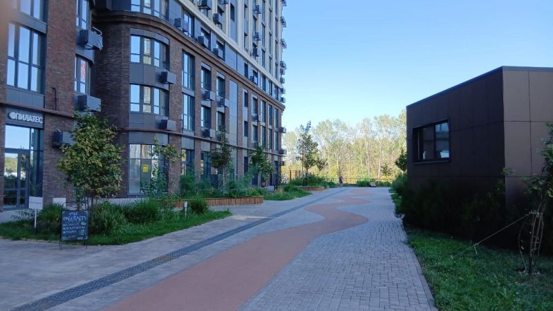 В Ростове ГК «ЮгСтройИнвест» за свой счет восстановила дома в «Левобережье» после атаки беспилотника