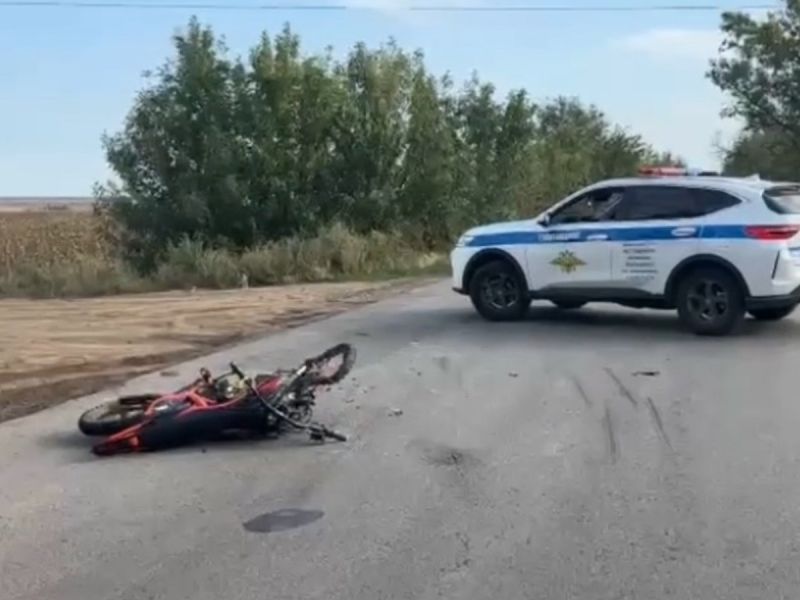 Двое несовершеннолетних устроили ДТП на питбайке в Волгодонске