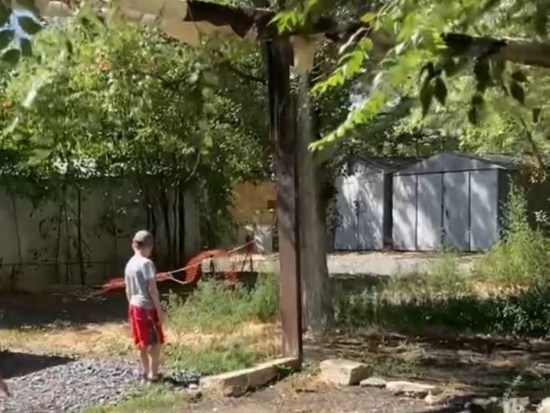 В Ростове вторые сутки хлещет кипяток на улице Ленина