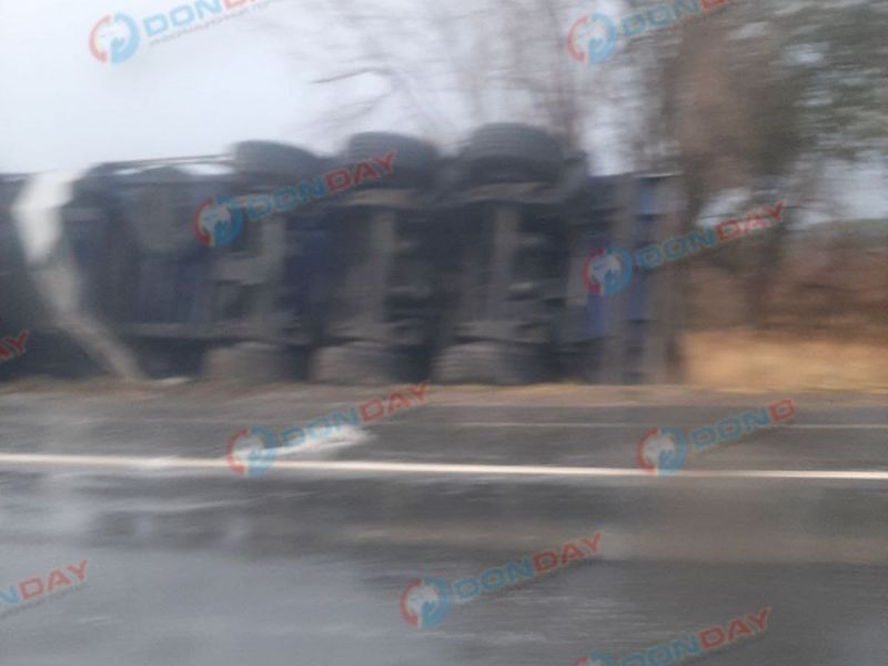 Авария с фурами парализовала движение на автодороге Ростов – Ставрополь