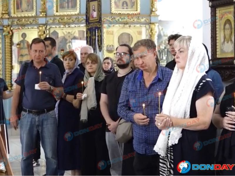 В Аксае похоронили погибшую 39-летнюю Алену Редько