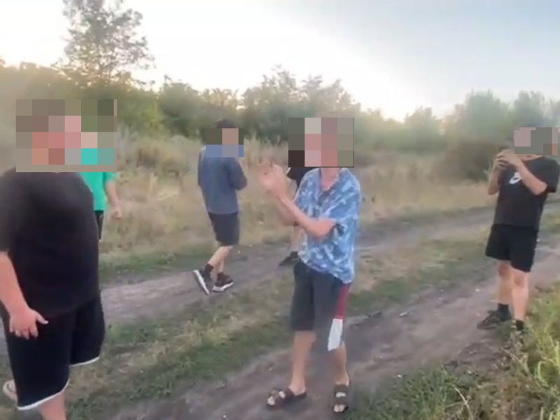 Подростки устроили самосуд над ровесниками в Шахтах