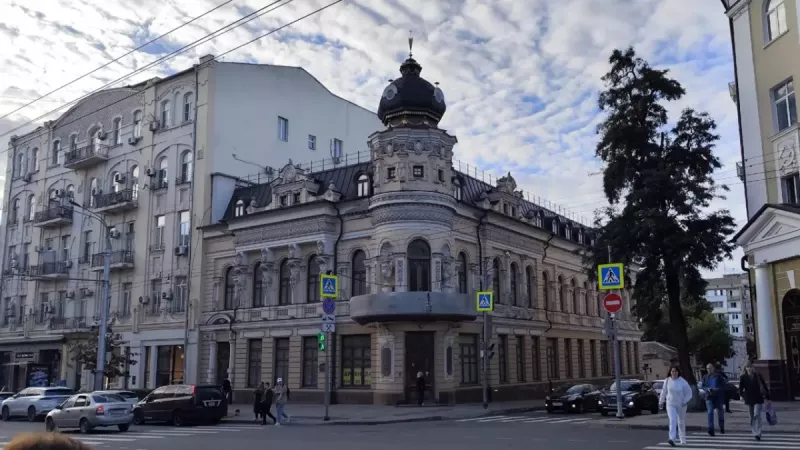 В центре Ростова предлагается в аренду знаменитое здание с богатой историей
