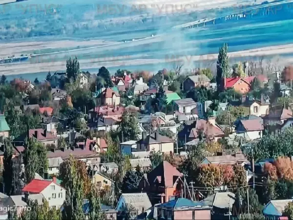В Ростовской области огнем охватило хозпостройку
