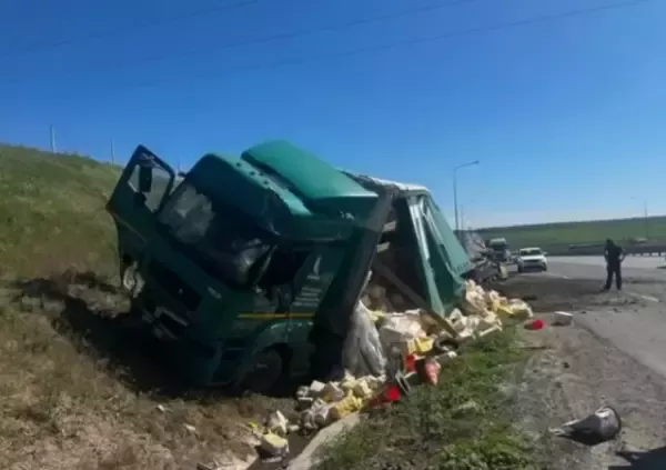Около шести лет колонии дали водителю КамАЗа, который насмерть сбил трех рабочих на М-4