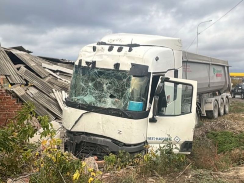 В ДТП на автодороге Ростовской области погиб 46-летний водитель