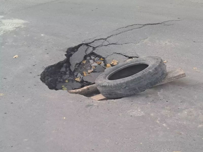В Ростове восстановят дороги после аварий на водопроводе за 400 млн рублей