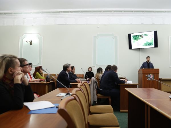 Завершающие этапы разработки проектов благоустройства парка «Дружба» обсудили в администрации Ростова