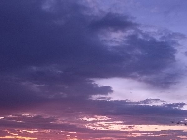 На месте падения БПЛА в Миллерово работают экстренные службы