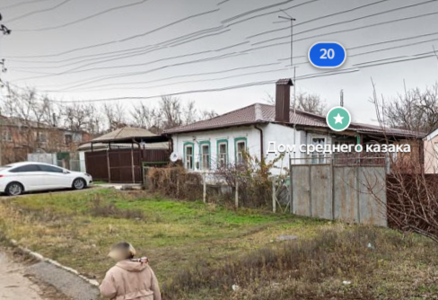 В Аксае случился пожар возле Дома среднего казака