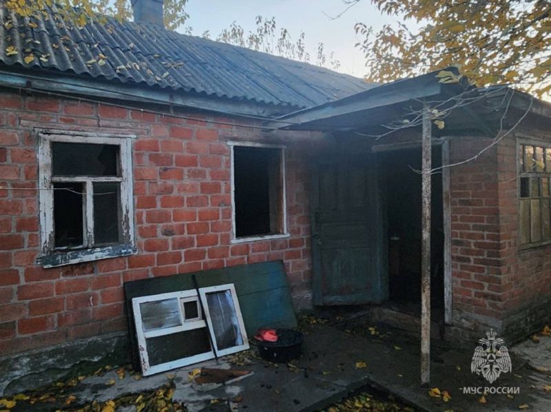 В Ростовской области пенсионерка задохнулась едким дымом во время пожара