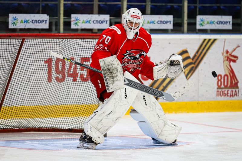 В третьей встрече домашней серии хоккейный клуб Ростов уступил Рязани-ВДВ