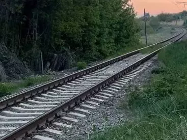 В Аксае мужчина попал под товарный поезд