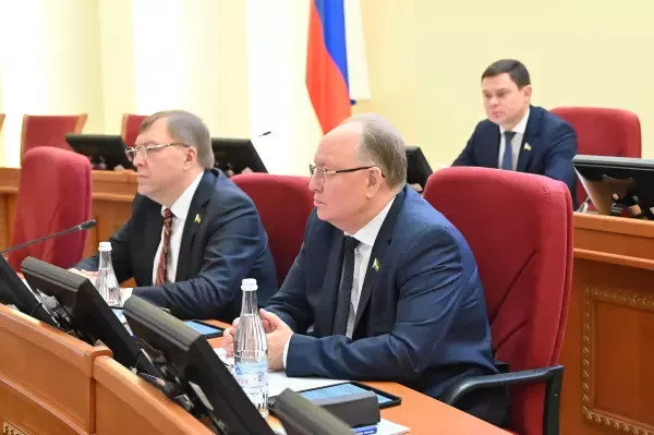 Депутаты Дона приняли в первом чтении проект бюджета  на ближайшие три года