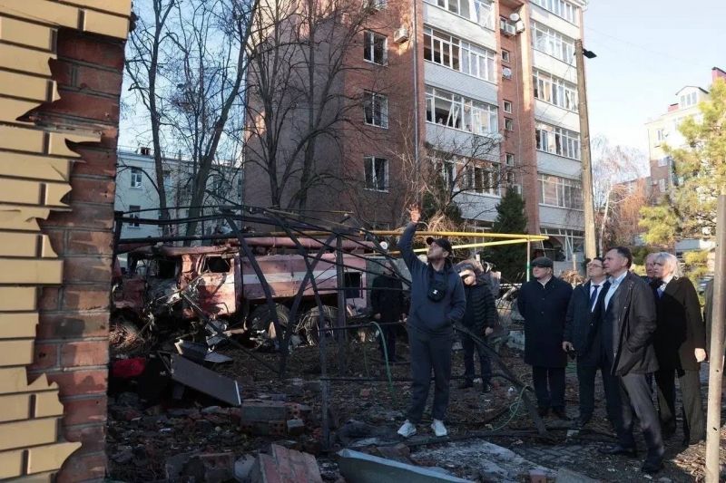 УК Таганрога поставлены задачи по помощи в восстановлении поврежденных окон в пострадавших домах