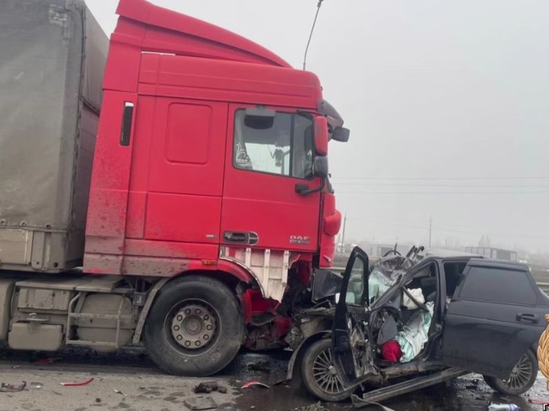 В жуткой аварии под Таганрогом погибла 46-летняя женщина