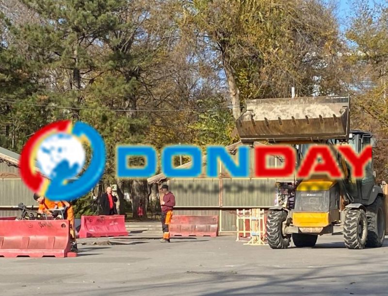 В Ростове приступили к ликвидации крупного провала около парка Революции