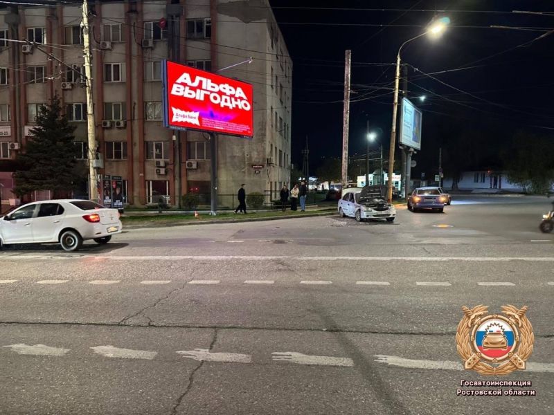 В Ростове-на-Дону в жестком массовом ДТП пострадали два человека