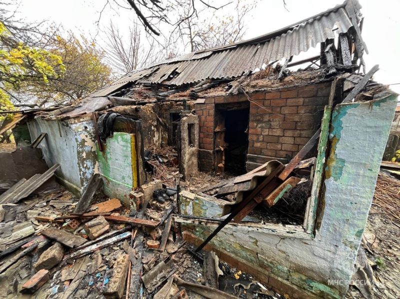 Дом сгорел дотла в Ростовской области из-за неисправной проводки