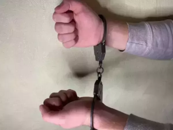 В Ростове жительницу изнасиловали и ограбили в собственной квартире