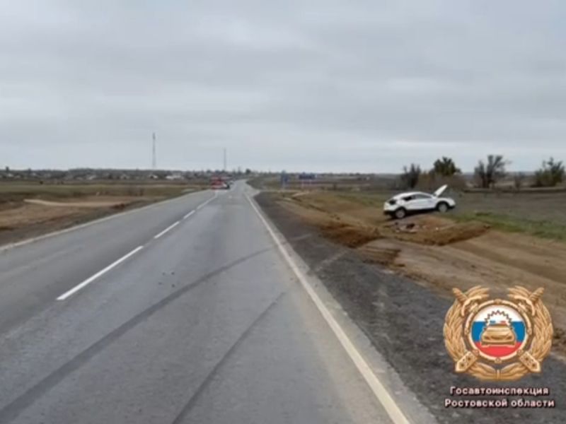 На трассе в Ростовской области в ДТП пострадали 16-летний подросток и ребенок