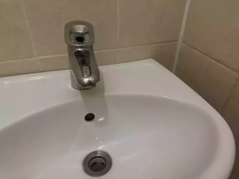 В Новошахтинске из-за коммунальной аварии два поселка остались без воды