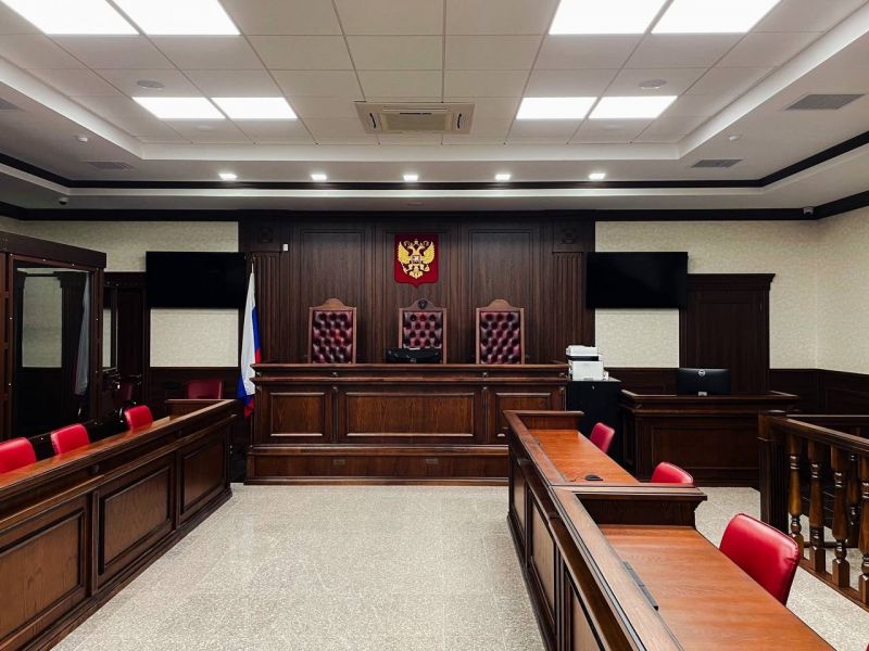 Сотрудницу филиала донского соцстраха и группу лиц осудят за мошенничество и взятки