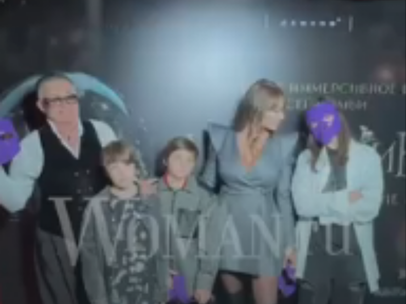 Экс-супруги Полина и Дмитрий Дибровы впервые вышли вместе на публику после развода