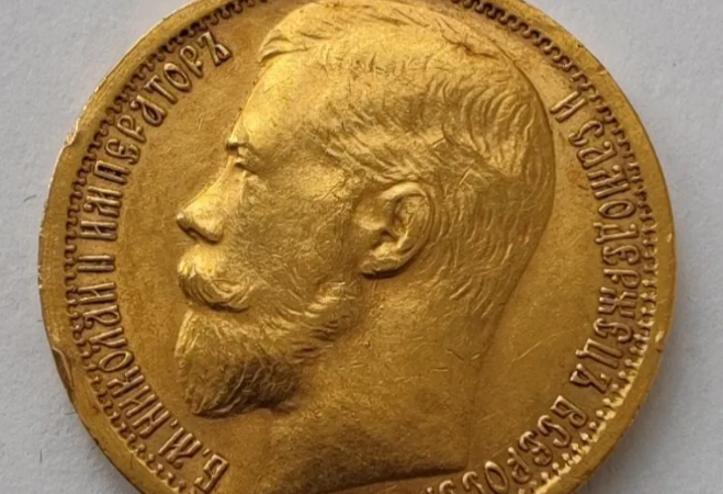 От царских рублей до морских глубин: уникальные артефакты XVIII-XX веков продают в Ростовской области