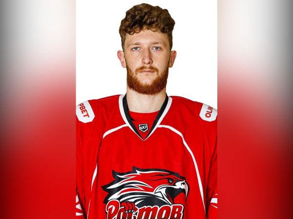 Защитник Илья Васильев покинули хоккейный клуб «Ростов»