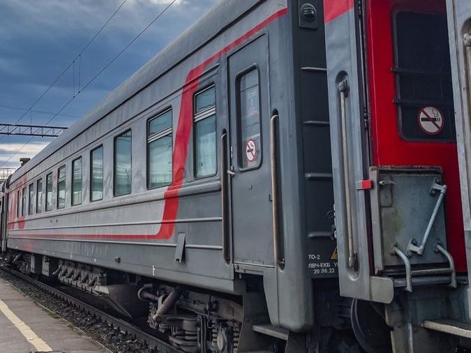 Жителей Ростовской области предупредили о новой остановке у электрички Ростов – Лихая