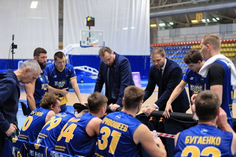 Ростовский баскетбольный клуб «БАРС-РГЭУ» в очередной раз потерпел поражение