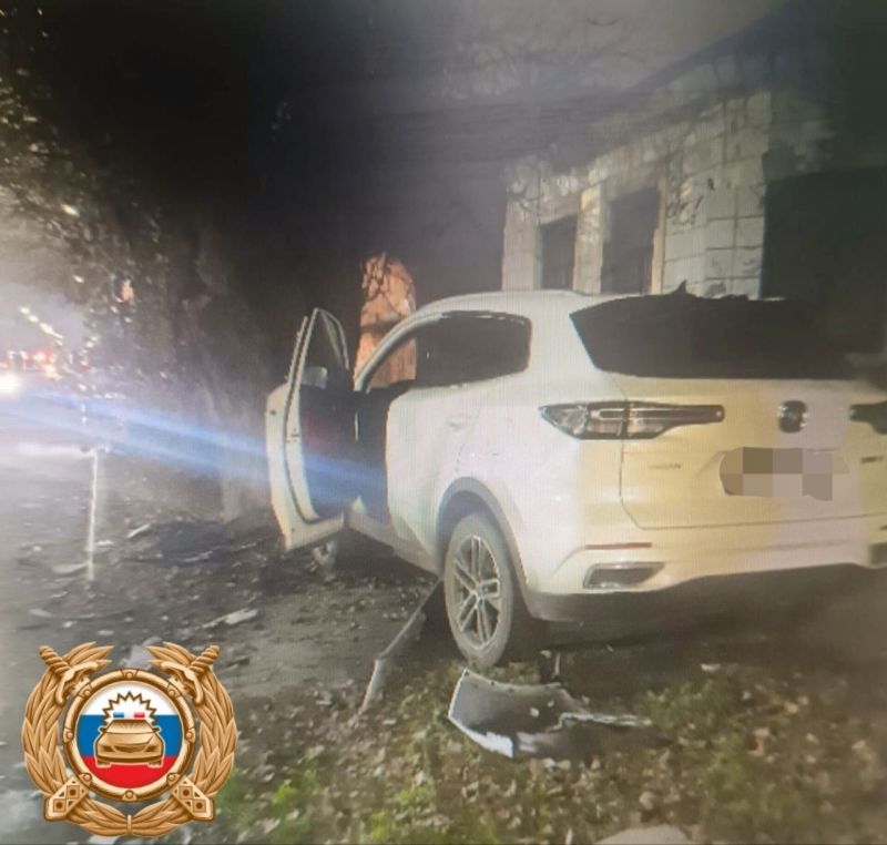 В ДТП с иномаркой в Шахтах пострадал 23-летний водитель "Лады"