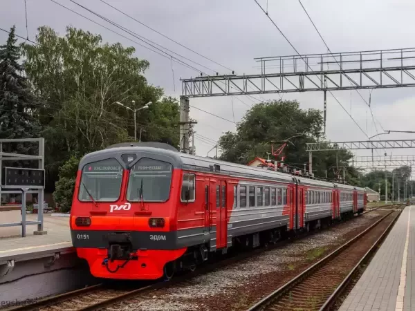 Следующие через Ростов из Крыма поезда задерживаются