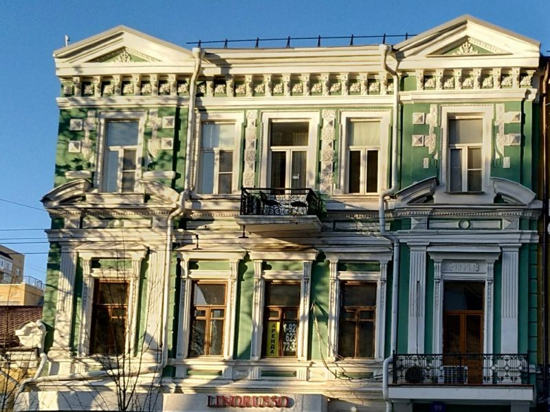 В Ростове в аренду за 182 тыс. рублей предлагают офис в историческом Доходном доме