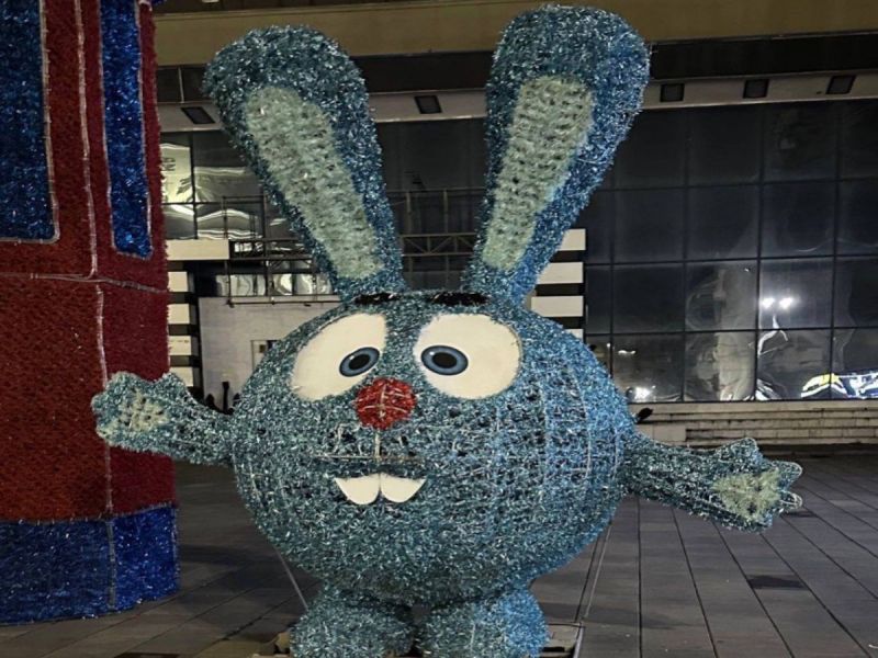 В центре Ростова новогодним Смешарикам вернули уши