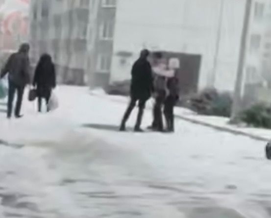 Двое мужчин подрались в микрорайоне Суворовский в Ростове