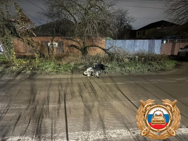 Юноша на скутере получил травмы в ДТП с иномаркой в Батайске