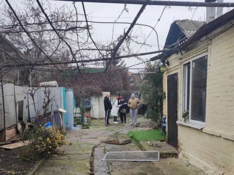 Обломки БПЛА сдетонировали в Таганроге, повредив жилые дома