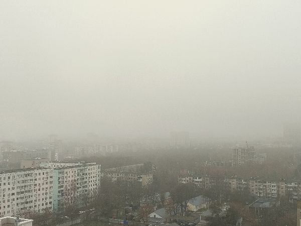 Улицы Ростова утром 20 декабря накрыл густой туман