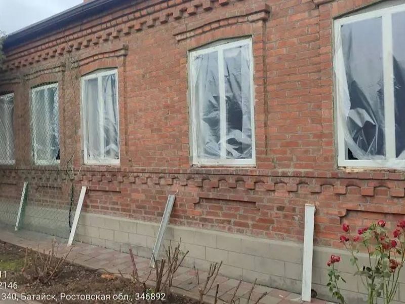 В Батайске продолжают работы по ликвидации последствий атаки БПЛА