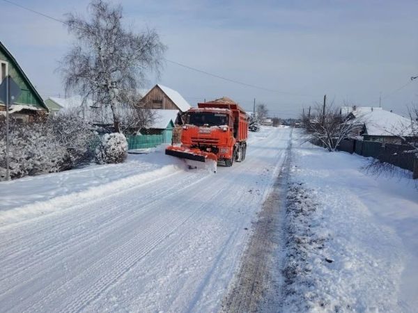 Мощный снегопад накрыл север Ростовской области в начале рабочей недели года
