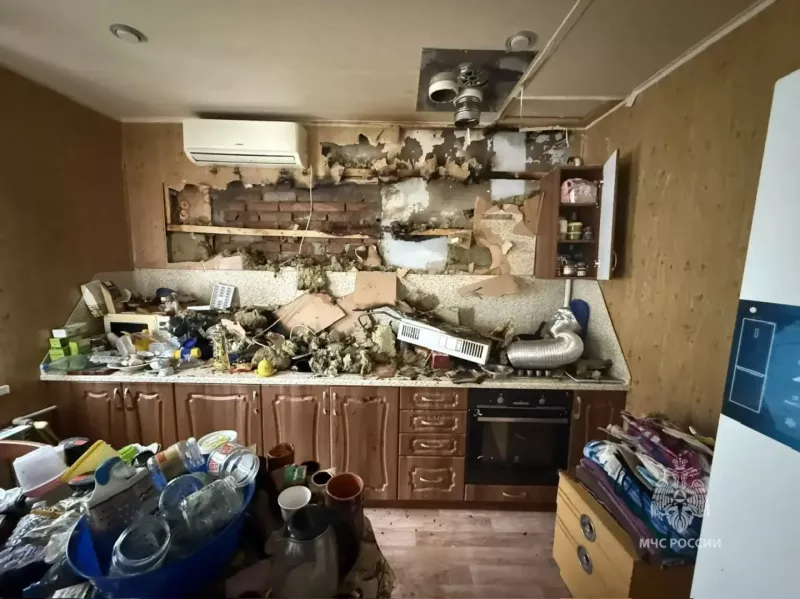 В селе Чалтырь Ростовской области произошел пожар в жилом доме