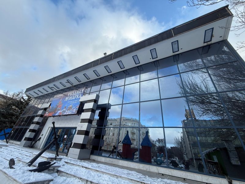 Легендарный кинотеатр "Ростов" закрыли на реконструкцию