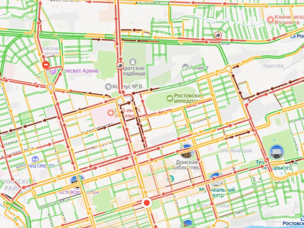 Из-за сильного снегопада улицы Ростова сковали девятибалльные пробки